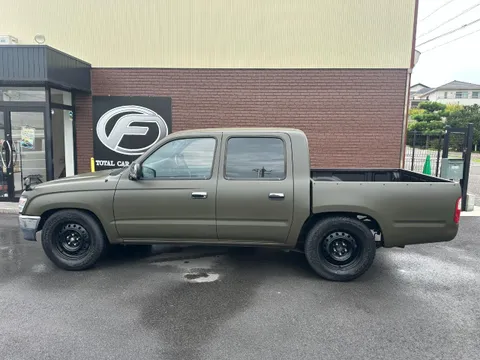Toyota Hilux Sports Pick Up