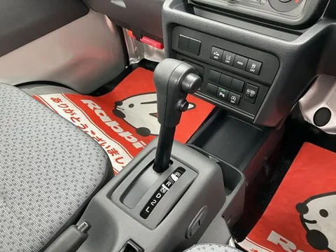 Nissan Clipper Truck