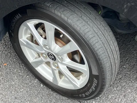 Toyota Pixis Mega