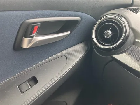 Mazda Mazda2 (Demio)