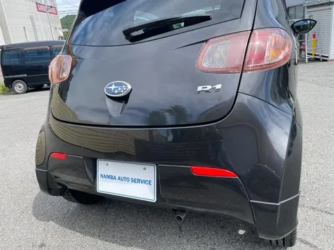 Subaru R1