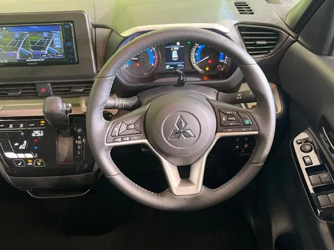 Mitsubishi Delica Mini