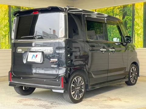 Suzuki Spacia Custom