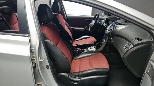 Hyundai Elantra (Avante)