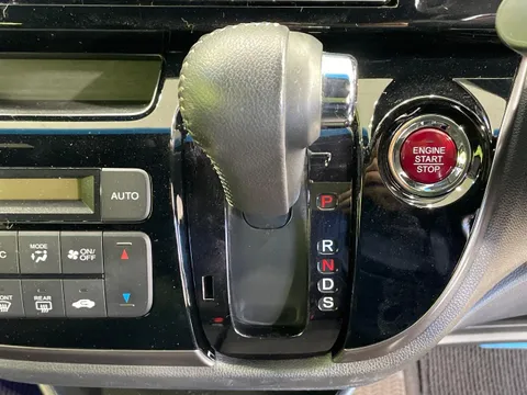 Honda N-WGN Custom