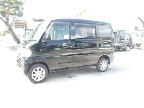 Mitsubishi Minicab Van