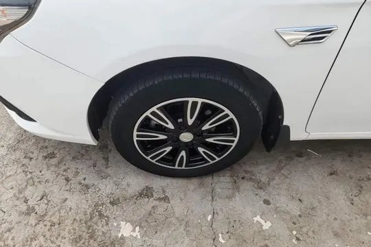 BYD F3