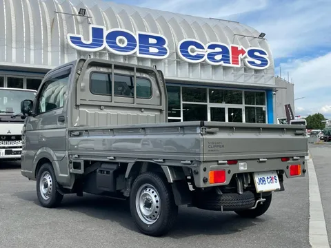 Nissan Clipper Truck