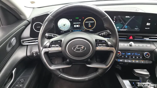 Hyundai Elantra (Avante)