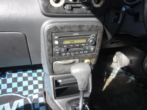 Daihatsu Mira Gino