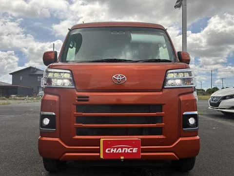 Toyota Pixis Van