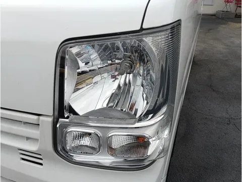 Mitsubishi Minicab Van