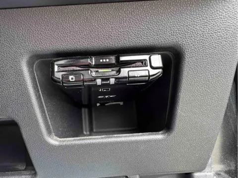 Toyota Pixis Mega