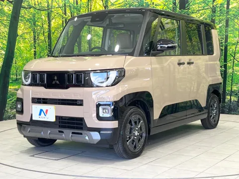 Mitsubishi Delica Mini