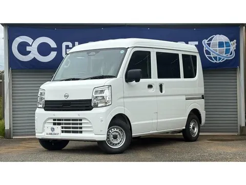 Nissan Clipper Van