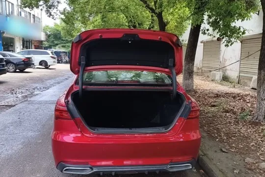 Geely Binray
