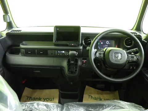 Honda N-BOX Custom