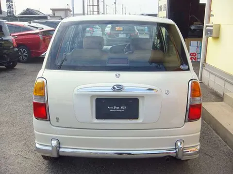 Daihatsu Mira Gino