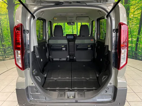 Suzuki Spacia Gear