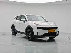 Lynk & Co 06