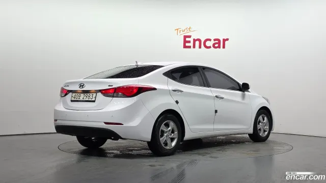 Hyundai Elantra (Avante)