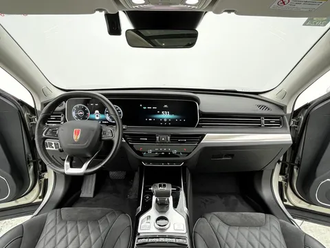 Hongqi HS5