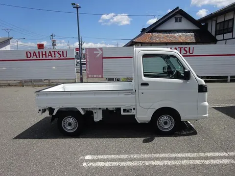 Nissan Clipper Truck