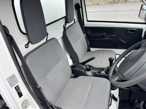 Mitsubishi Minicab Truck
