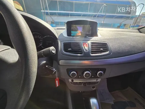 Renault SM3