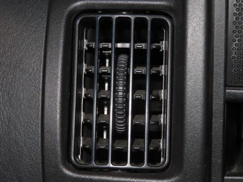 Mitsubishi Minicab Van