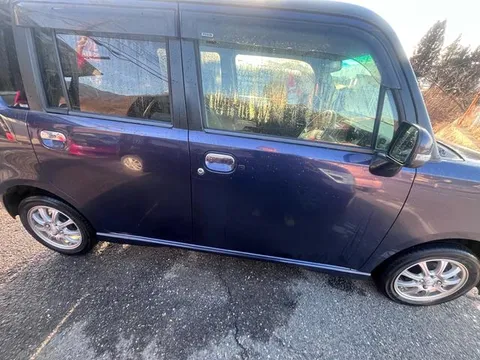 Toyota Pixis Space