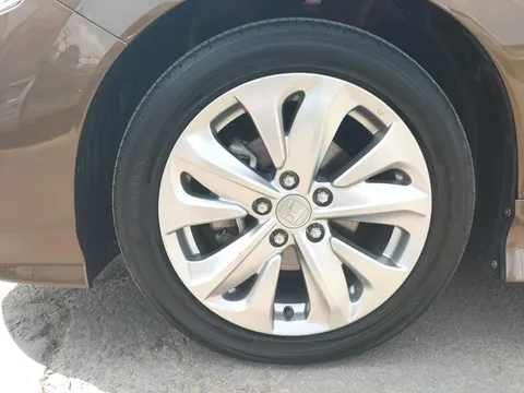 Honda Jade