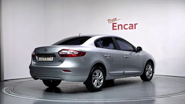 Renault SM3