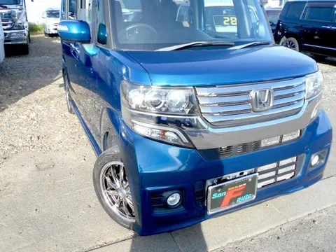 Honda N-BOX Plus Custom