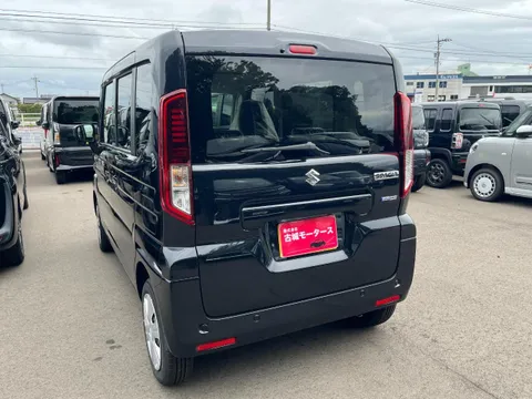 Suzuki Spacia