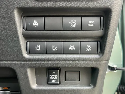 Mitsubishi Delica Mini