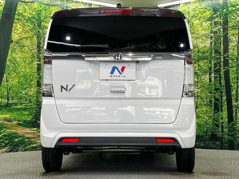 Honda N-BOX Slash