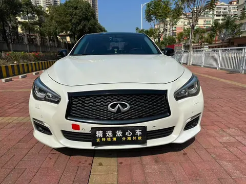 Infiniti Q50L