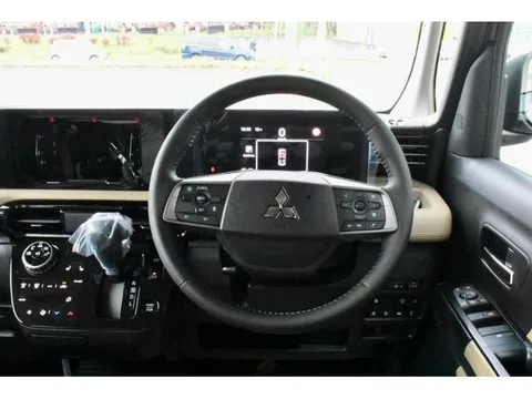 Mitsubishi Delica Mini