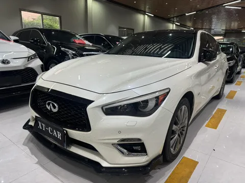 Infiniti Q50L