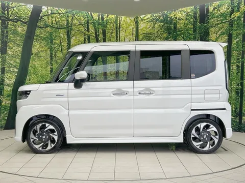Suzuki Spacia Custom