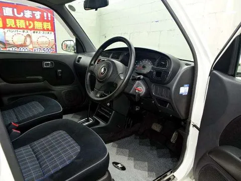 Daihatsu Mira Gino