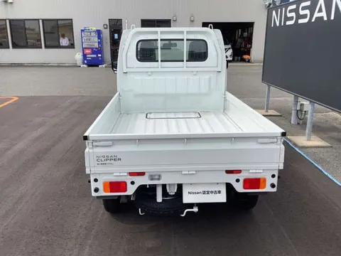 Nissan Clipper Truck