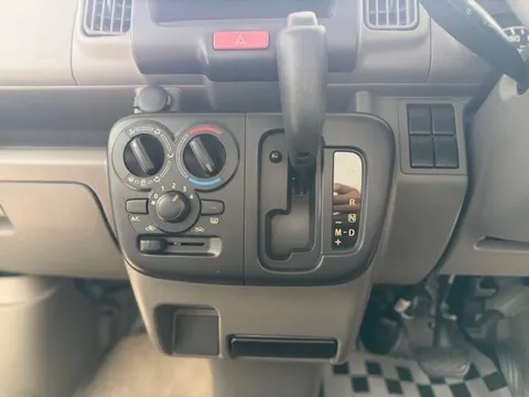 Nissan Clipper
