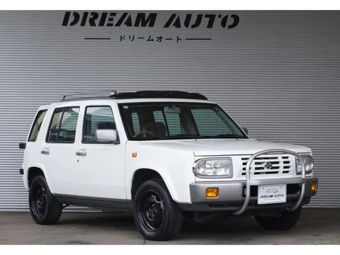 Nissan Rasheen