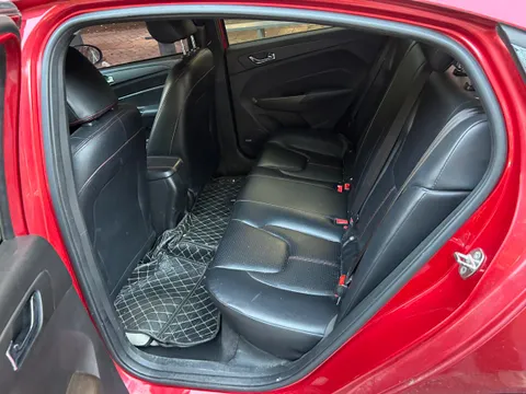 Chery Arrizo 5