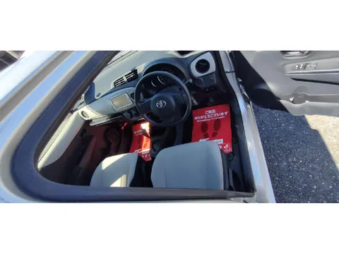 Toyota Yaris (Vitz)