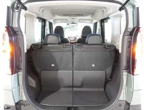 Mitsubishi Delica Mini