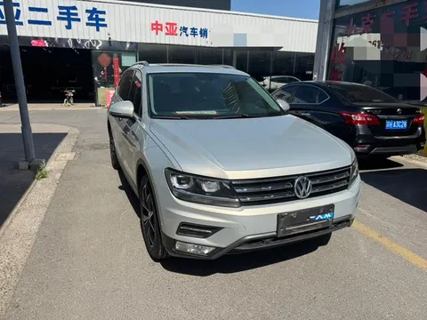 Volkswagen Tiguan L