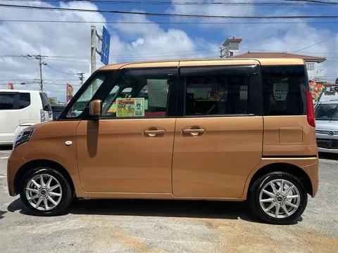 Suzuki Spacia